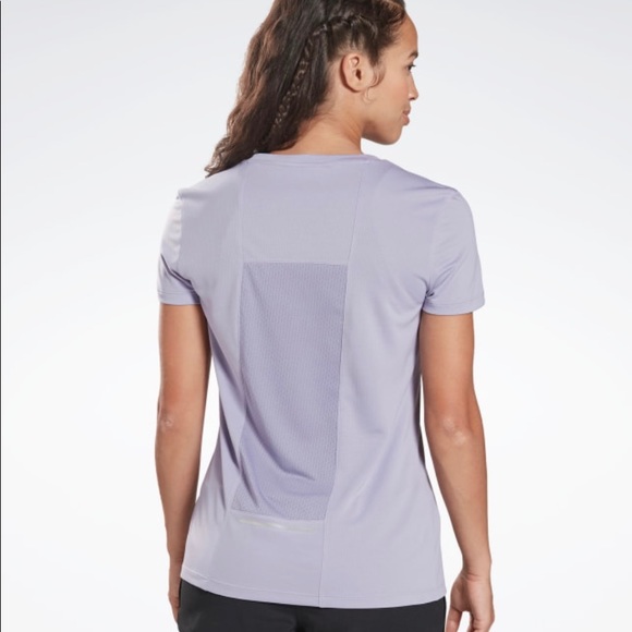 BNWOT Rebook Running Essentials Speedwick Tee - Picture 3 of 11